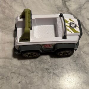 Paw Patrol Rescue Racers, Tracker Jungle Pup
Vehicle only. No figurine.